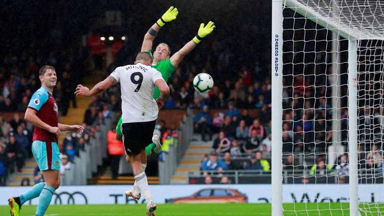 Ήττα με 4-2 από τη Φούλαμ για την Μπέρνλι πριν τη ρεβάνς με τον Ολυμπιακό