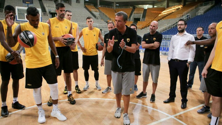 Mπάσκετ: Η παρακάμερα από την ανοικτή προπόνηση της ΑΕΚ