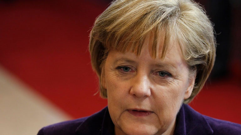 Γερμανία: Η Μέρκελ απορρίπτει το ενδεχόμενο να θεσπιστεί εκ νέου η υποχρεωτική στράτευση
