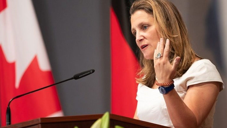 Η ΥΠΕΞ του Καναδά μεταβαίνει στις ΗΠΑ για να διαπραγματευθεί την τριμερή NAFTA