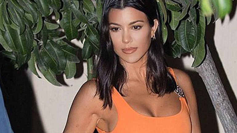 Kourtney Kardashian: Με άψογο στυλ σε βραδινή της έξοδο!