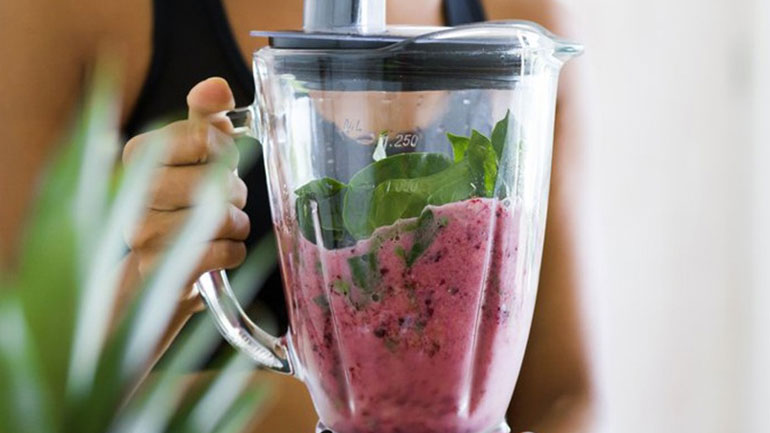 Detox χυμός για επίπεδη κοιλιά