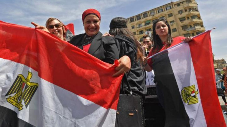 Αίγυπτος: Την τιμωρία όσων παρενοχλούν σεξουαλικά γυναίκες ζητά το Αλ Άζχαρ