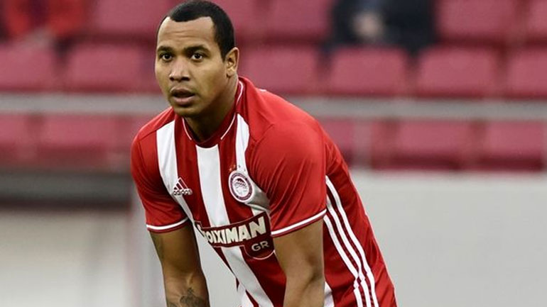 Ολυμπιακός: Εκτός ο Πάρντο από την αποστολή για την Μπέρνλι