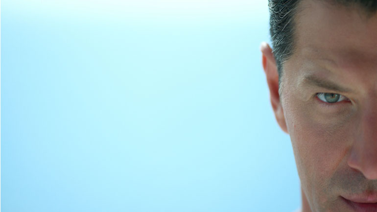 Το νέο Video Clip του Σάκη Ρουβά για το single «Καλημέρα» μόλις κυκλοφόρησε!