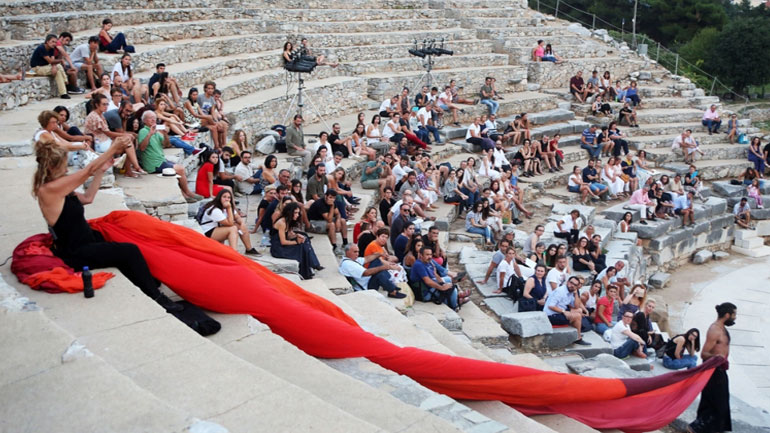 Ο «Ίων» σε σκηνοθεσία Ιόλης Ανδρεάδη επιστρέφει στην Αθήνα