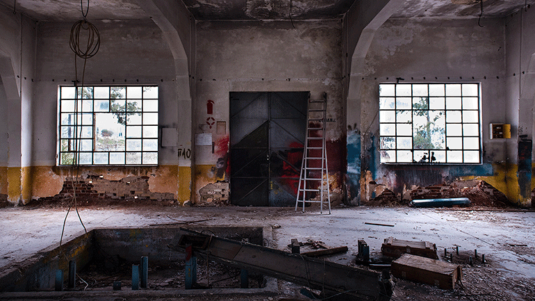 «Τροτύλη» από τον Βαγγέλη Γκίνη στο Παλαιό Ελαιουργείο Ελευσίνας