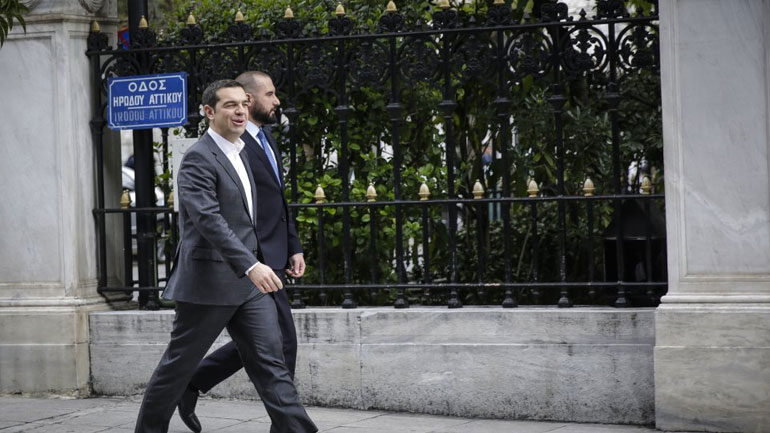 Bloomberg για ανασχηματισμό: «Μικρής εμβέλειας με το βλέμμα στις εκλογές»