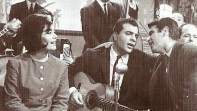 Γιατί έπρεπε να ήταν παρθένα η νονά του Στέλιου Καζαντζίδη!