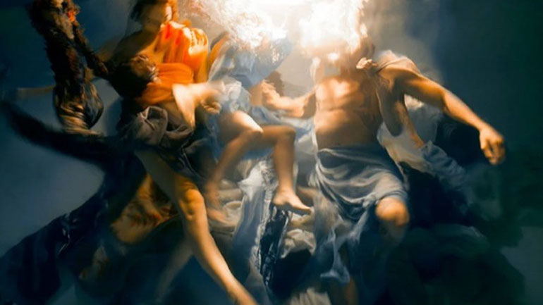 «Μούσες»: Φωτογραφίες σαν πίνακες του Καραβάτζο