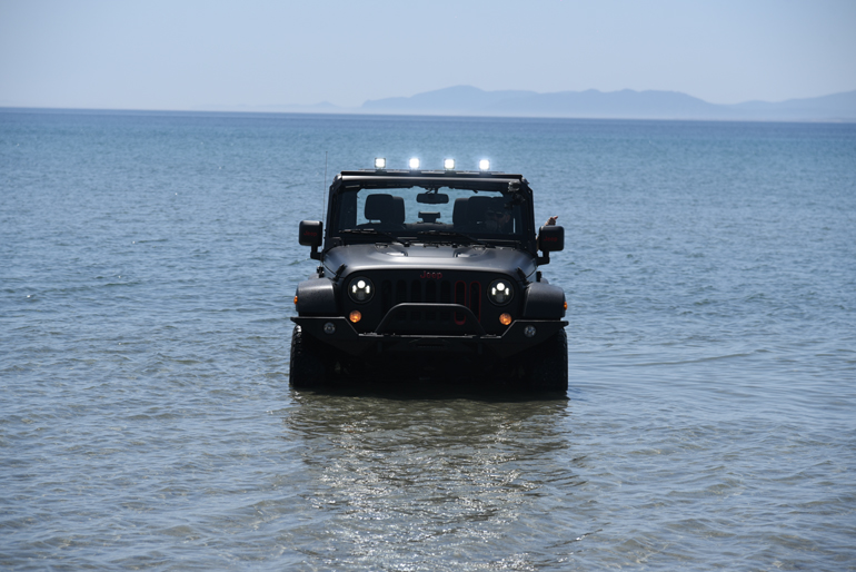 Εκεί που τα περισσότερα δεν μπορούν το Wrangler πάει...