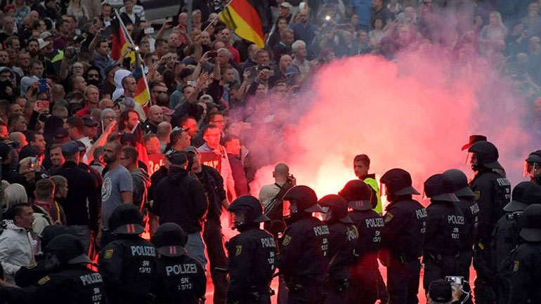 Πλήττουν και την οικονομία οι συμπλοκές στο Κέμνιτς