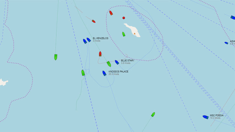 Εντυπωσιακή η κινητοποίηση εν πλω για την πυρκαγιά στο “Ελευθέριος Βενιζέλος”