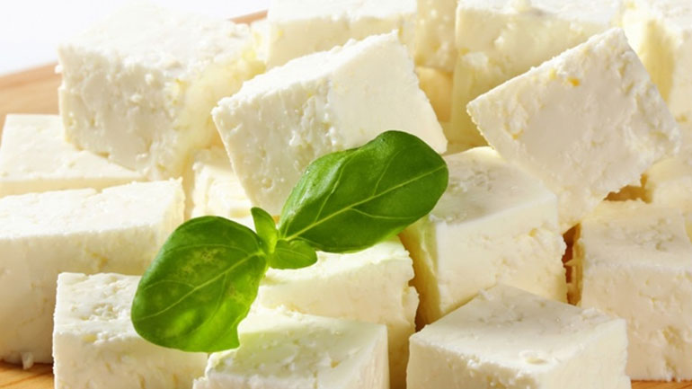 Πόσες θερμίδες έχουν τέσσερα γνωστά τυριά