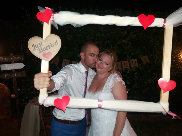 O Μάριος Ρούσσης παντρεύτηκε την εκλεκτή της καρδιάς του Τζίνα Σάννη