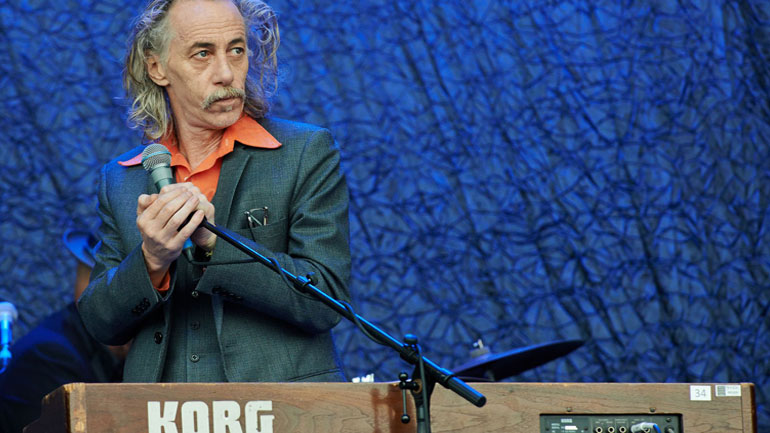 Πέθανε ο Κόνγουεϊ Σάβατζ, πιανίστας των Nick Cave & The Bad Seeds