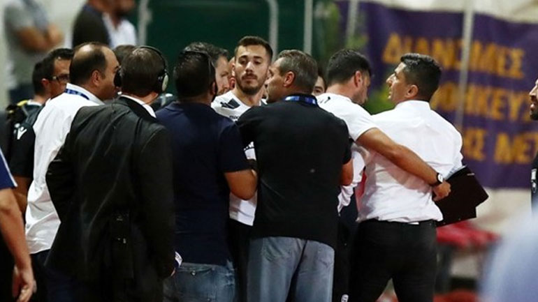 Υπόγειος α λά CIA και Μοσάντ πόλεμος στο πρωτάθλημα