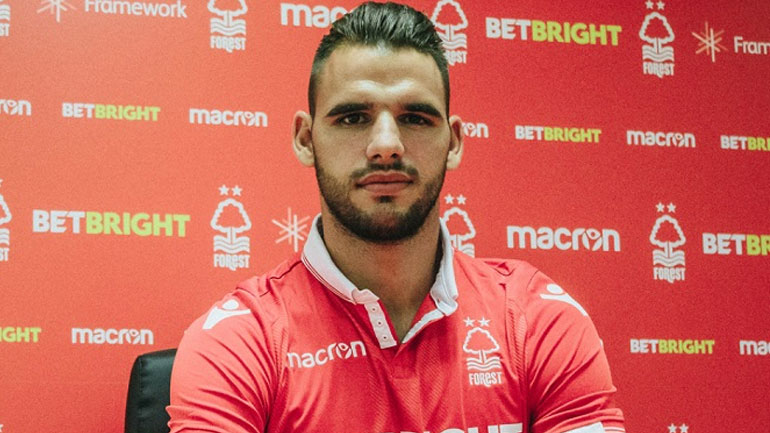 Ταχτσίδης: «Είμαι ενθουσιασμένος που θα φοράω τη φανέλα της Νότιγχαμ»