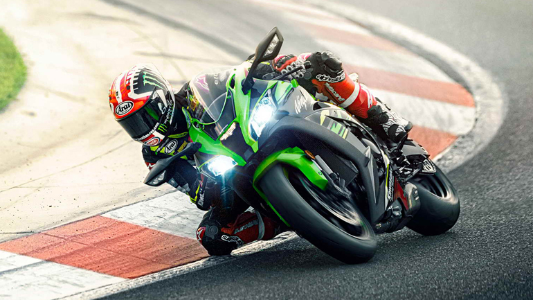 Ninja ZX-10R 2019: Περισσότερη ισχύς και ροπή!