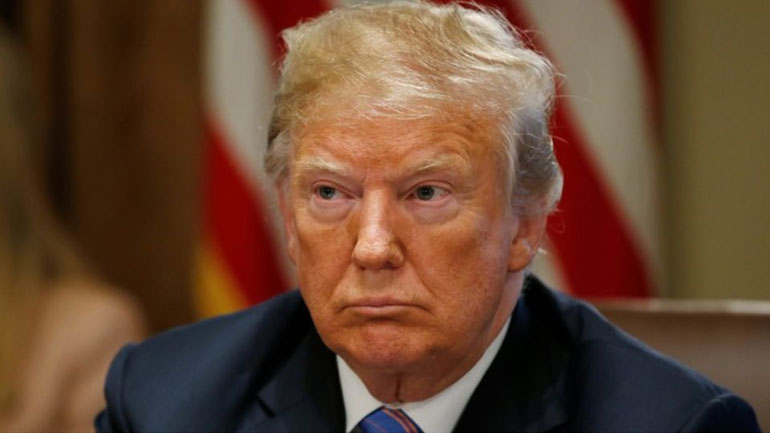 Στελέχη της κυβέρνησης Τραμπ διαψεύδουν ότι έγραψαν το ανώνυμο άρθρο γνώμης στους «New York Times»