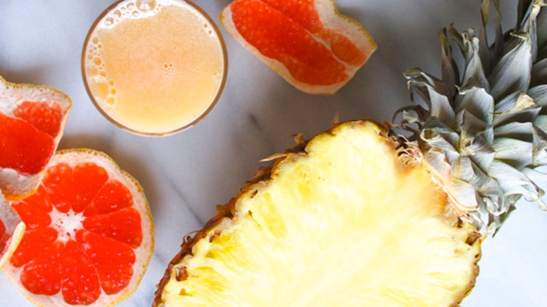 Ο αποτοξινωτικός χυμός που θα εξαφανίσει τα πρηξίματα!