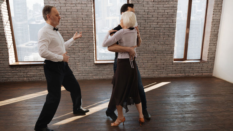 Με ποια χορεύει Τάνγκο ο κ. Χατζηδάκης;