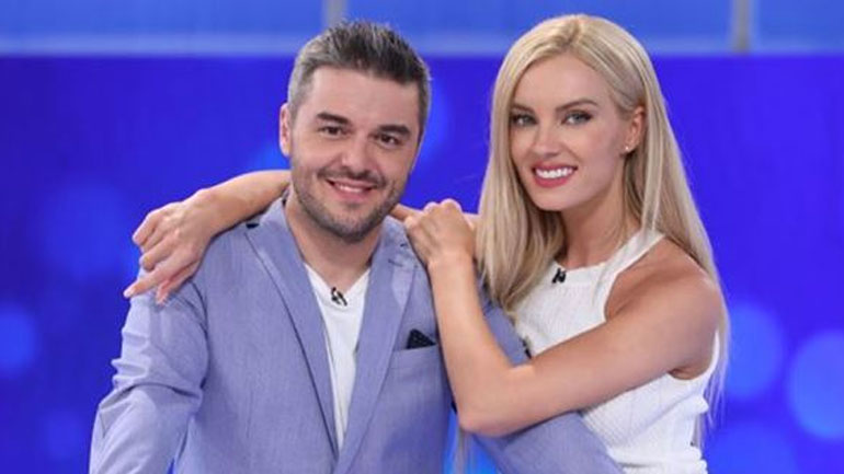 Αυτή είναι τελικά η αντικαταστάτρια της Τζούλιας Νόβα στον «Τροχό Της Τύχης»!