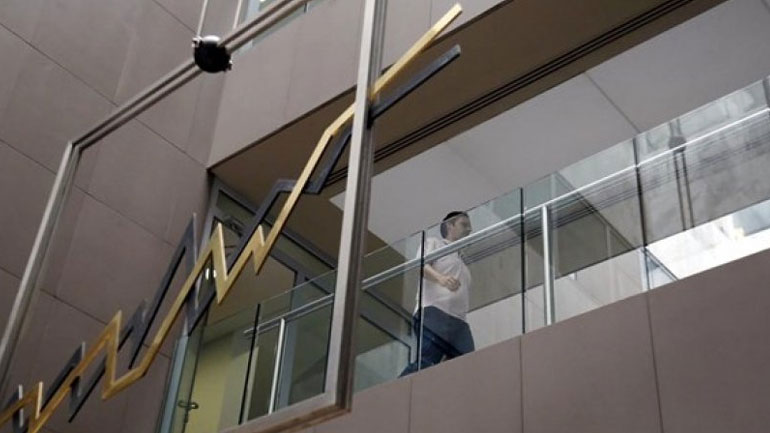 Oριακές διακυμάνσεις στο Χρηματιστήριο