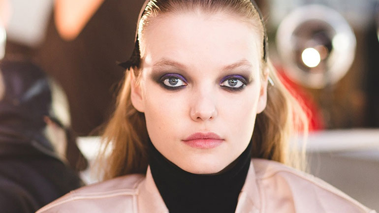 Δείτε ποια είναι η πιο δημοφιλής απόχρωση σκιάς στο Pinterest