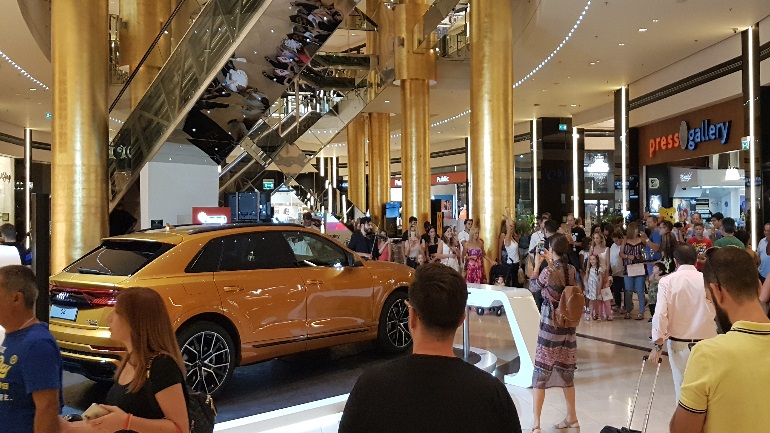 To νέο Audi Q8 στο Golden Hall