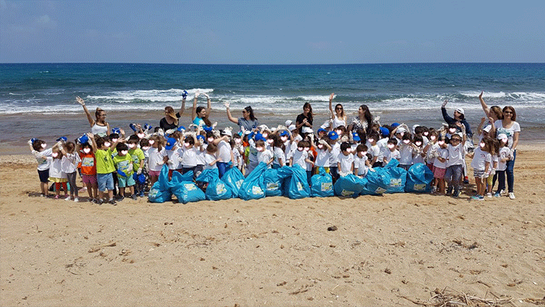 Tα πλαστικά μιας χρήσης στο στόχαστρο  των εθελοντικών καθαρισμών της HELMEPA