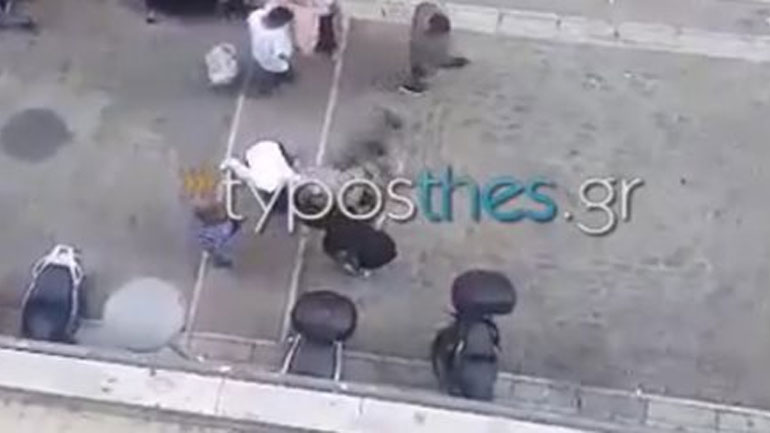 Άγριο ξύλο στο κέντρο της Θεσσαλονίκης Άγριο ξύλο στο κέντρο της Θεσσαλονίκης