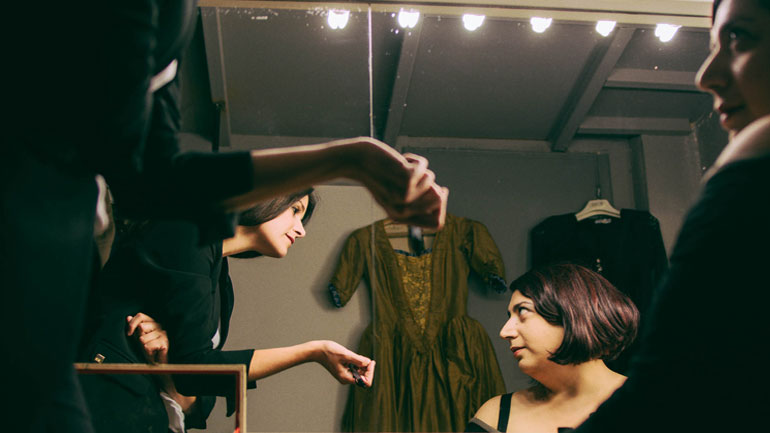 «Τέσσερις τετάρτου» στο Studio Μαυρομιχάλη