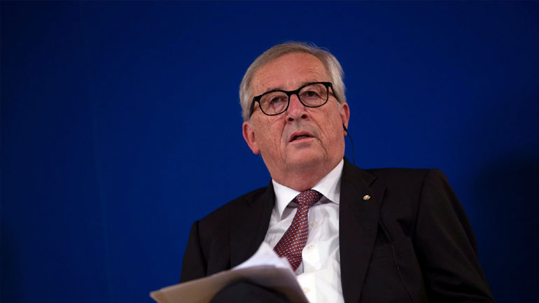 Γιούνκερ: Η Ελλάδα έκανε ηράκλειες προσπάθειες και ξαναστάθηκε στα πόδια της