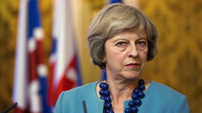 Νυχτερινή συνάντηση 50 βουλευτών των Τόρις με θέμα την «εκπαραθύρωση» της Μέι