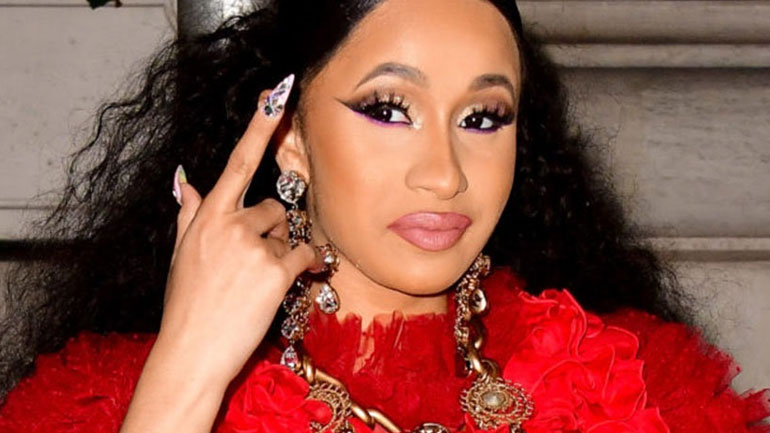 Η Cardi B τώρα έχει και το δικό της κραγιόν!