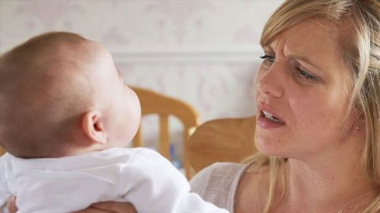 Γιατί δεν πρέπει να κουνάτε απότομα το μωρό