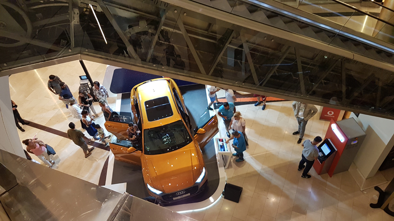 Δεν σου δίνεται κάθε μέρα η ευκαιρία να εξερευνήσεις ένα τόσο μοναδικό αυτοκίνητο...