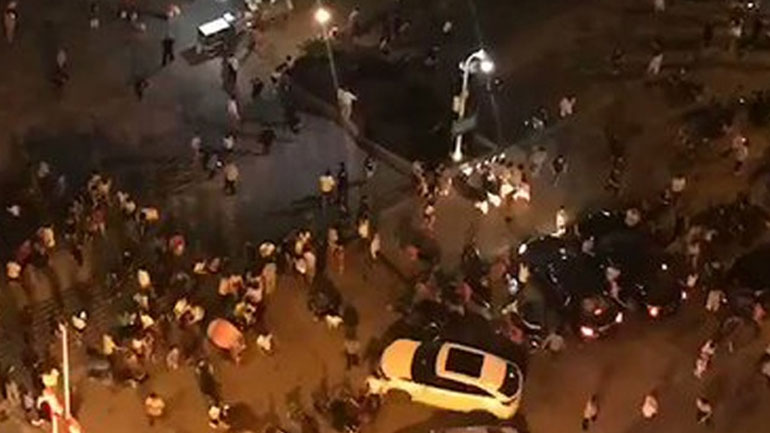 Κίνα: Εννέα άνθρωποι σκοτώθηκαν όταν αυτοκίνητο έπεσε πάνω στο πλήθος