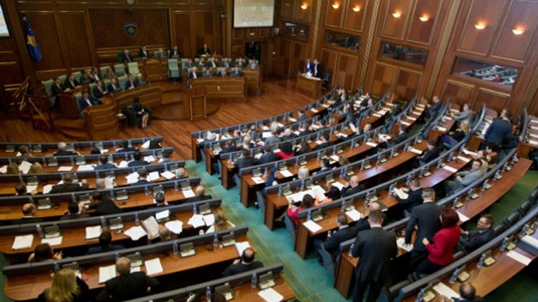 Η αντιπολίτευση στο κοινοβούλιο του Κοσόβου ζητάει από την ΕΕ να απορρίψει το ενδεχόμενο να γίνουν αλλαγές συνόρων