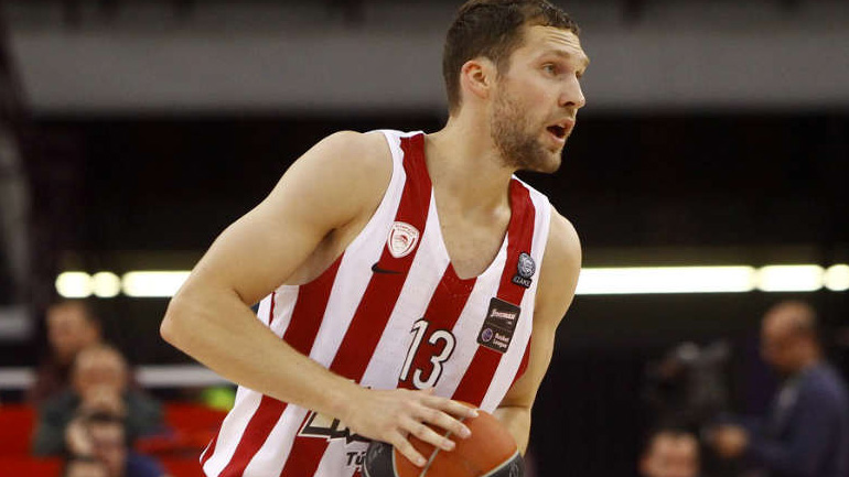 Στρέλνιεκς: «Παίζαμε ένα κλασσικό παλιομοδίτικο μπάσκετ»