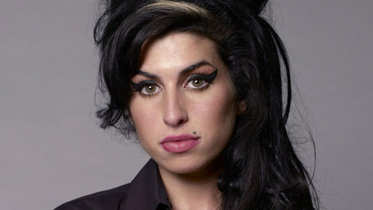 Η συγκλονιστική τραγουδίστρια Έιμι Γουαϊνχάουζ