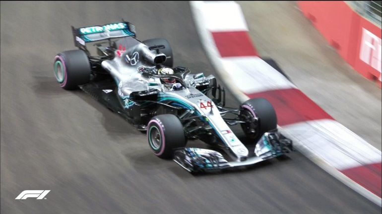 Formula 1: Ο Hamilton κατέκτησε την Pole Position στην Σιγκαπούρη