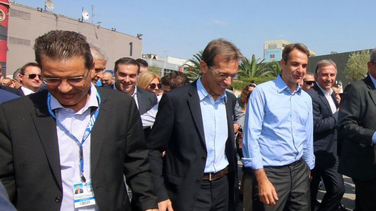 Θεσσαλονίκη: Επίσκεψη του προέδρου της ΝΔ, Κυριάκου Μητσοτάκη, στα περίπτερα της 83ης ΔΕΘ