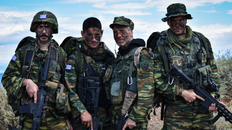 «Αιγαίο: S.O.S.»: H νέα στρατιωτική κωμωδία του Πιέρρου Ανδρακάκου