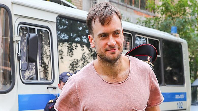 Ο ακτιβιστής Π. Βερζίλοφ μεταφέρθηκε στο Βερολίνο για νοσηλεία, μετά την επίθεση που φέρεται να δέχθηκε με δηλητήριο