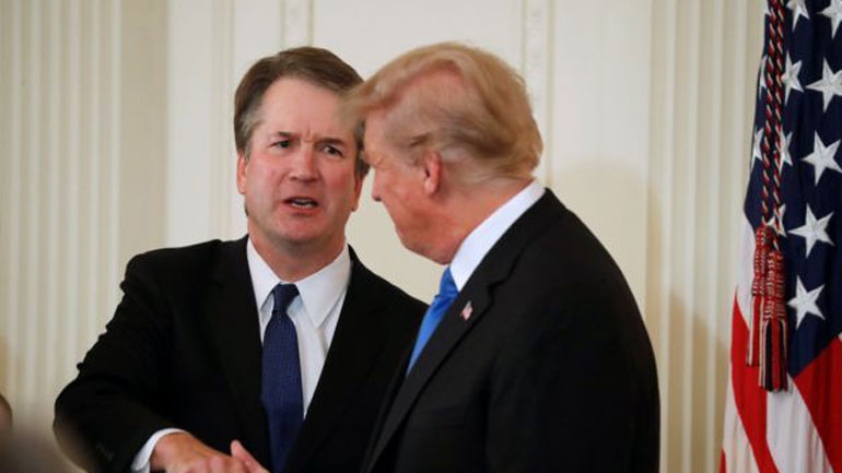 ΗΠΑ: Η καθηγήτρια Κριστίν Μπλέιζι Φορντ κατηγορεί επωνύμως υποιψήφιο του Τραμπ για σεξουαλική επίθεση