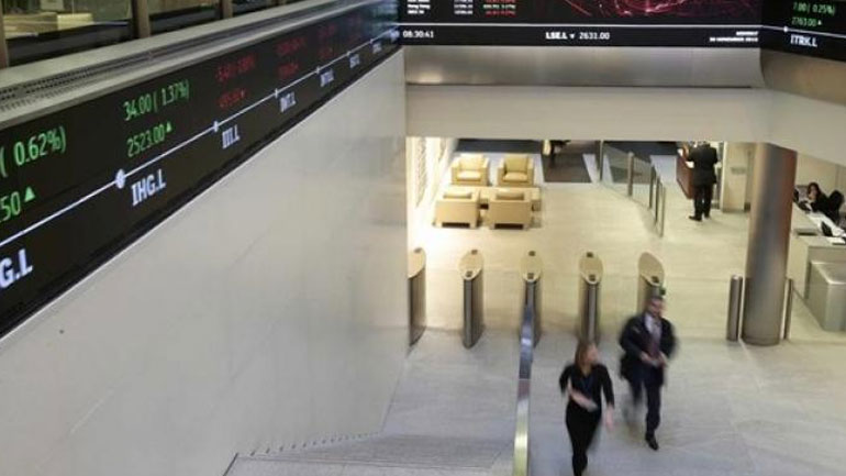 Ήπιες διακυμάνσεις στις ευρωαγορές – Οριακή πτώση για το ευρώ