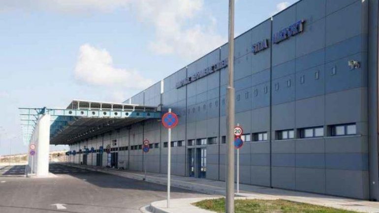 Αυξάνονται οι πτήσεις τσάρτερ προς τη Σητεία