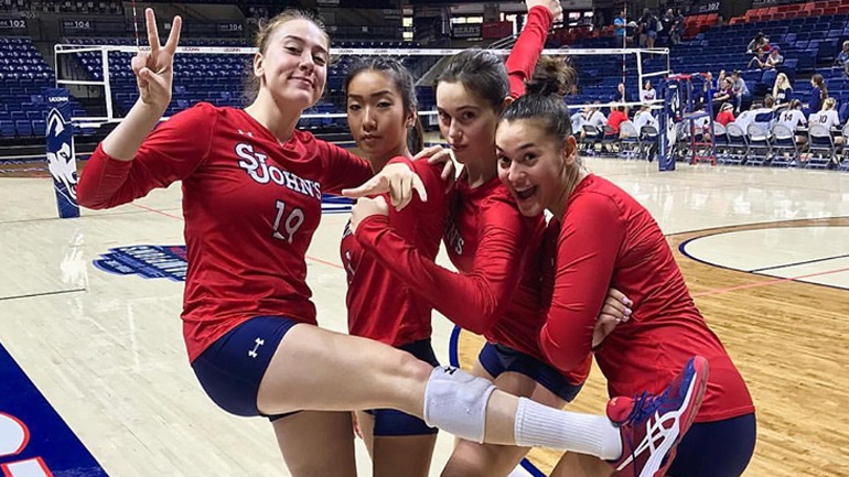 Βόλεϊ: Έλαμψε με το… καλημέρα η Αλεξάκου